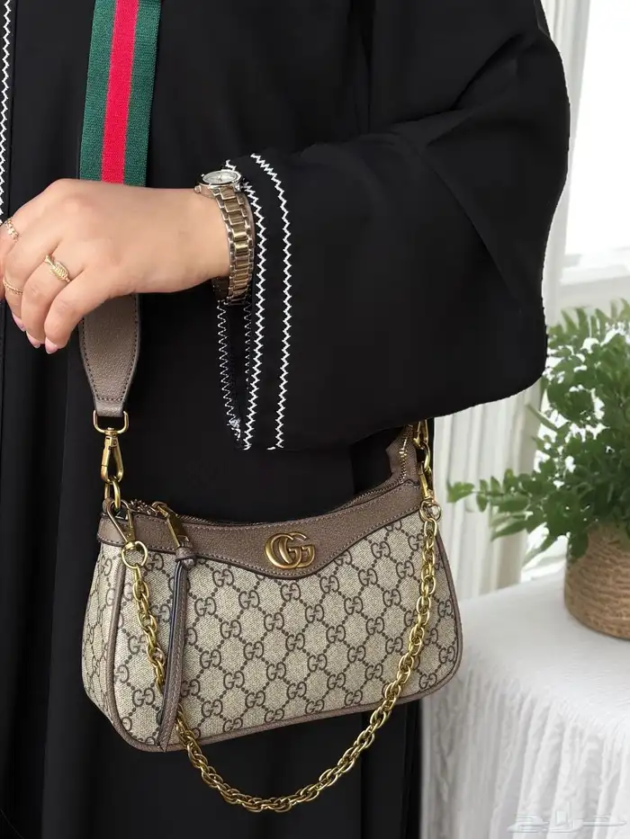 شنط وشوزات نسائية 40