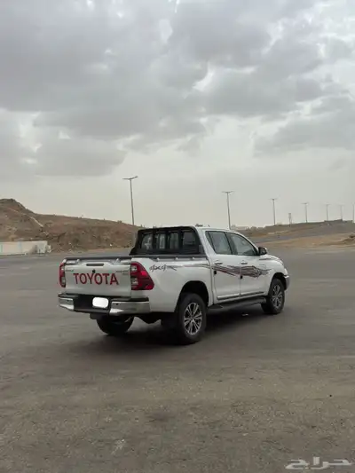 هايلوكس 2024 3