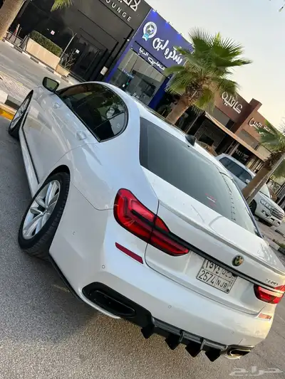 بي إم دبليو 2016 فئة 740 5