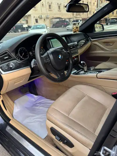 بي ام دبليو 520i 2014 15