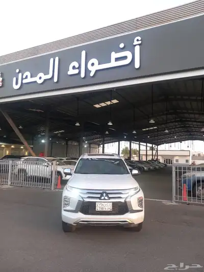 مستوبيشي مونتيرو 2022 فل 0