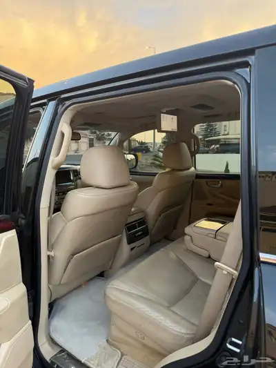 لكزس LX 2011 فل كامل DD 10
