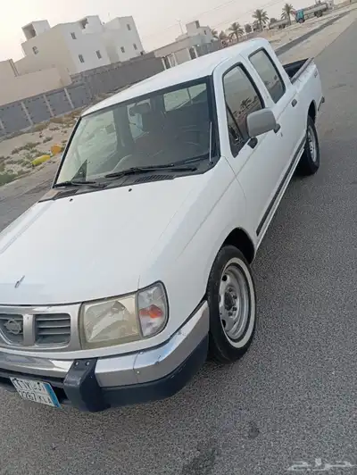 نيسان ددسن 2001 2