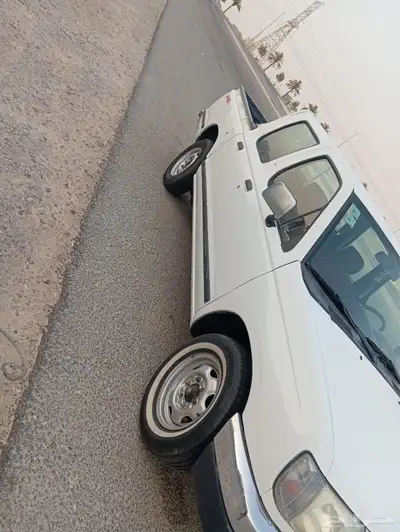 نيسان ددسن 2001 1