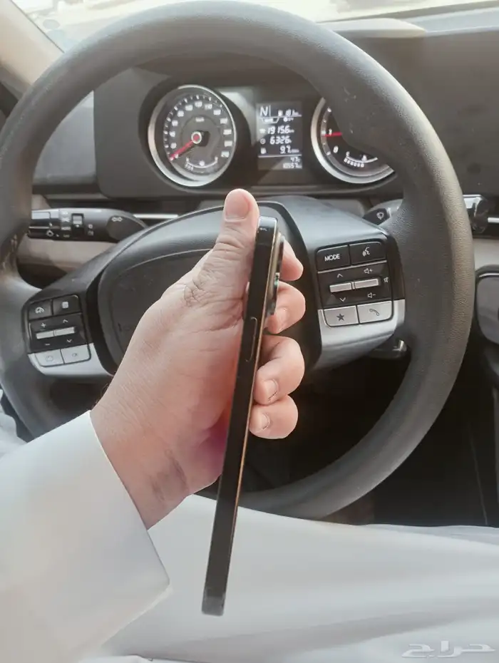 ايفون 15 4
