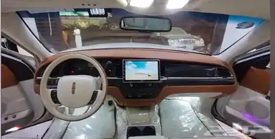 لنكولن تاون كار 1