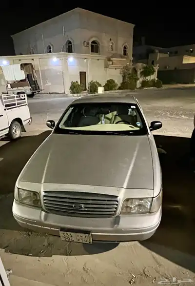 فورد فكتوريا 2003 15