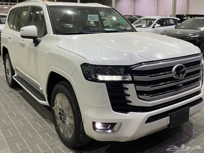 جي اكس ار 2025 ابيض L4 1
