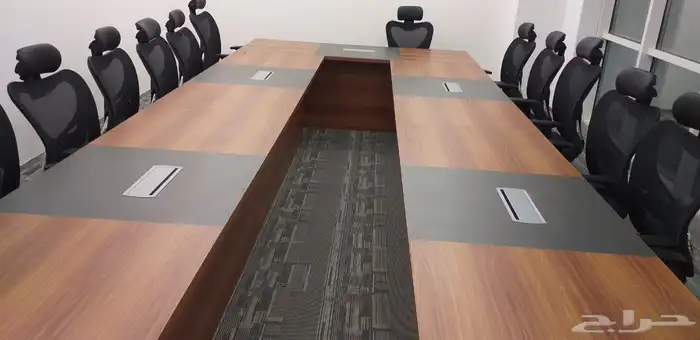 Meeting tables in evey Shape 33