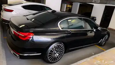 للبيع BMW 2018 730 بزنس لاكجوري الناغي 1