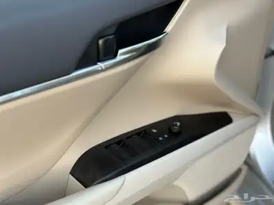 تويوتا كامري 2022 LE هايبرد 15