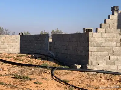 للبيع استراحة بالقواره المساحه 16000 متر على شارعين 15