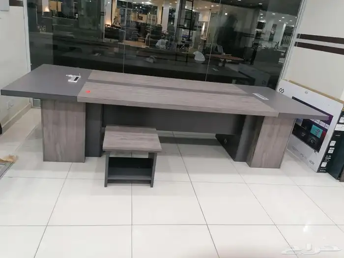 Meeting tables in evey Shape 59