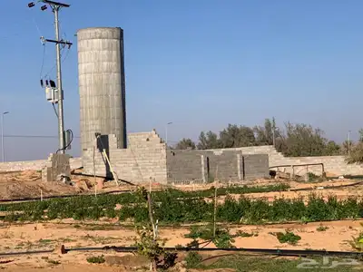 للبيع استراحة بالقواره المساحه 16000 متر على شارعين 10