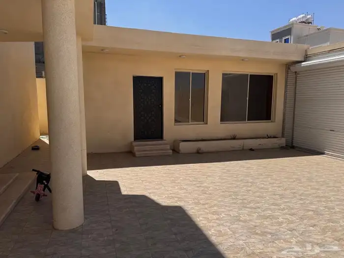 فله للبيع في خميس مشيط حي العمارة 8