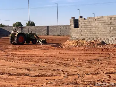 للبيع استراحة بالقواره المساحه 16000 متر على شارعين 14
