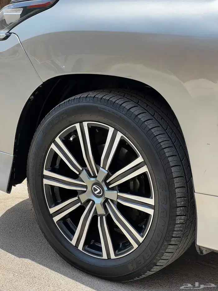 لكزس lexus lx 570 DD 11