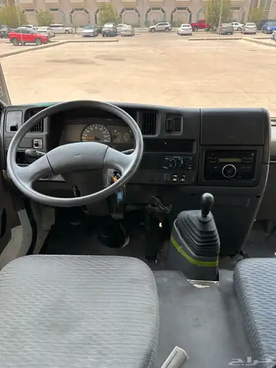 باص كوستر نيسان 30 راكب ديزل مخزن 36