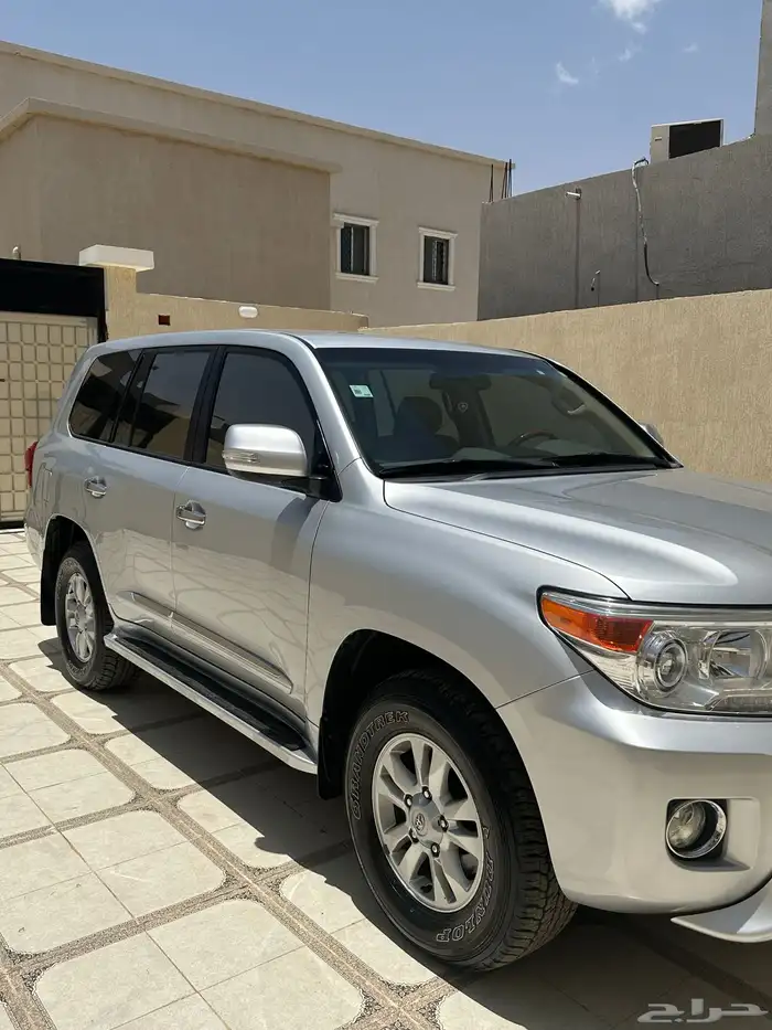لاندكروزر للبيع gxr 2015 شبه وكاله ماشي 42 الف فقط 6