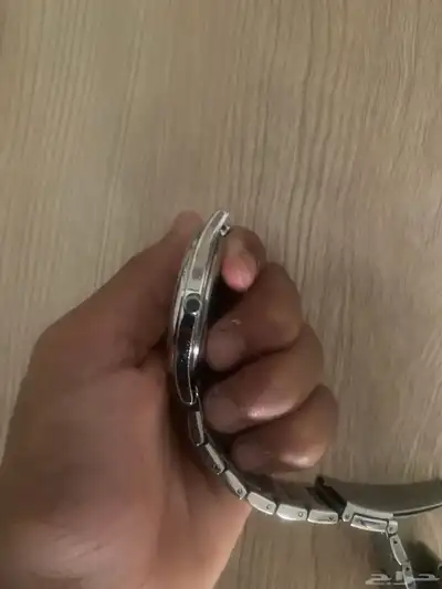 ساعة للبيع 6