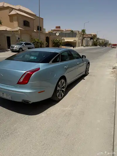 جاكور XJ L 3