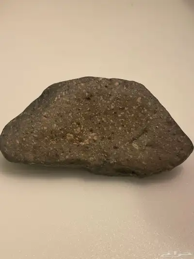 حجر أسود 5