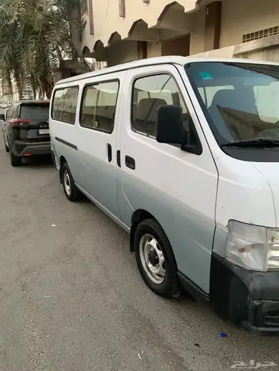 باص نيسان يورفان 2005 مستخدم اول من الوكالة 9