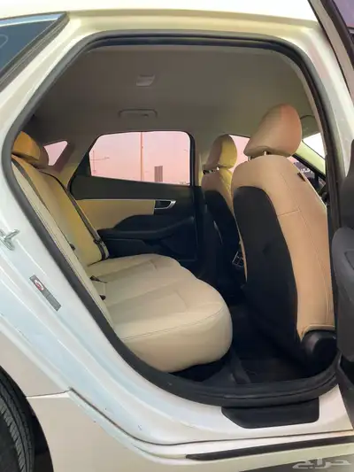هونداي سوناتا 2020قياده ذاتيه داخلي بيج (بنزين)2.0L 23