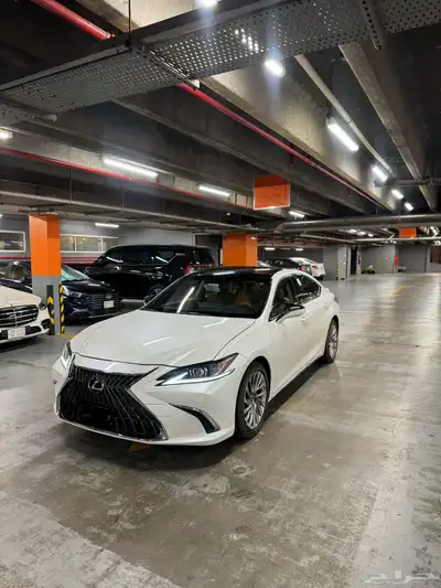 لكزس es350 2023 2