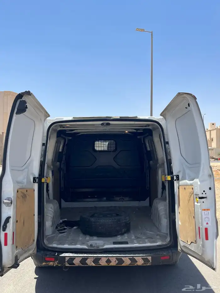 فورد فان نقل بضائع 2018 4