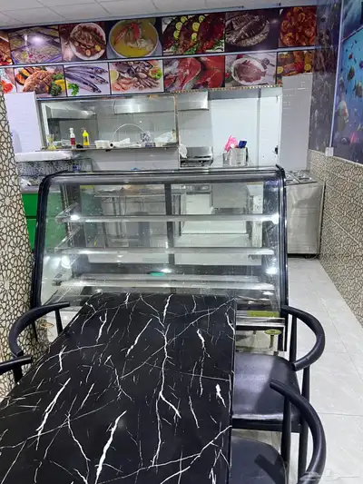 مطعم  اسماك للتقبيل مساحه 150 متر يصلح لجميع النشاطات 6