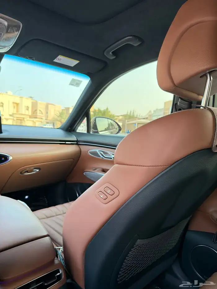 جنسس جي في 70 gv70 2022 10