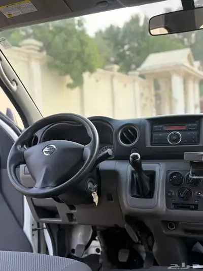 باص نيسان اورفان 2020 10