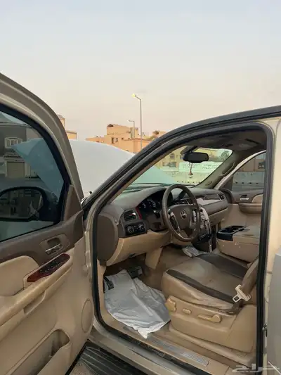 جي ام سي يوكون نص فل 2009 للبيع 9
