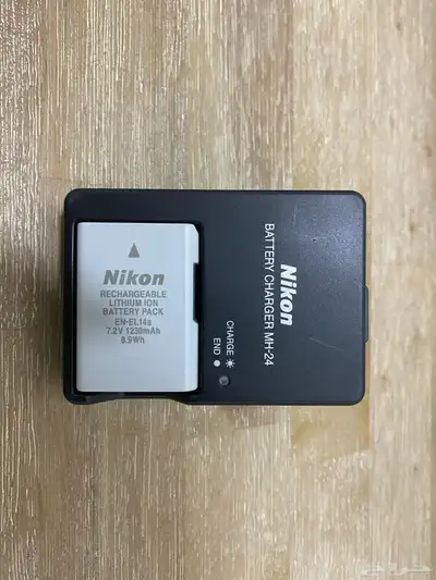 للبيع  كاميرا Nikon D5600 بحالة ممتازة 4