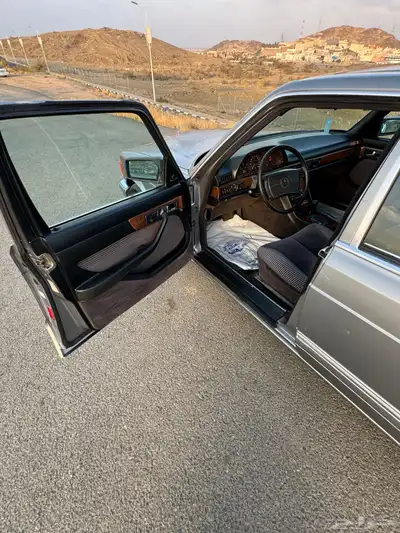 مرسيدس بنز 1990 5