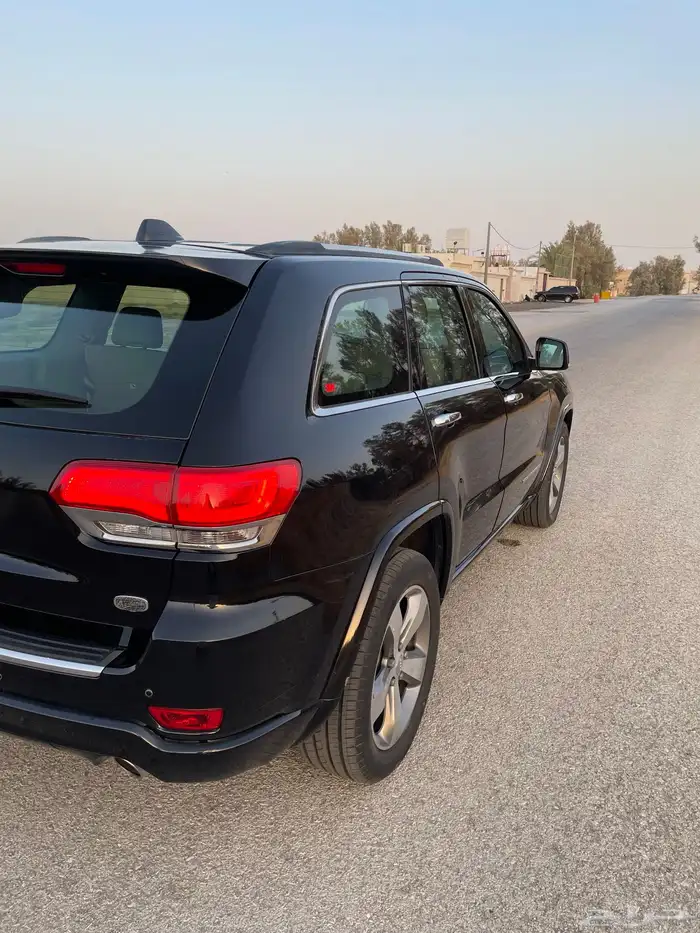 جراند شيروكي بانوراما 8V مالك اول فل كامل 2015 53