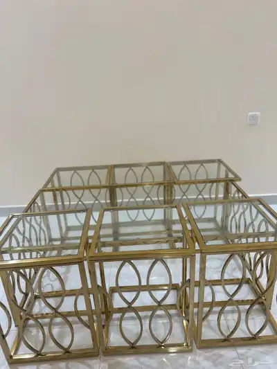للبيع طاولات شبه جديده استيل ذهبي 2