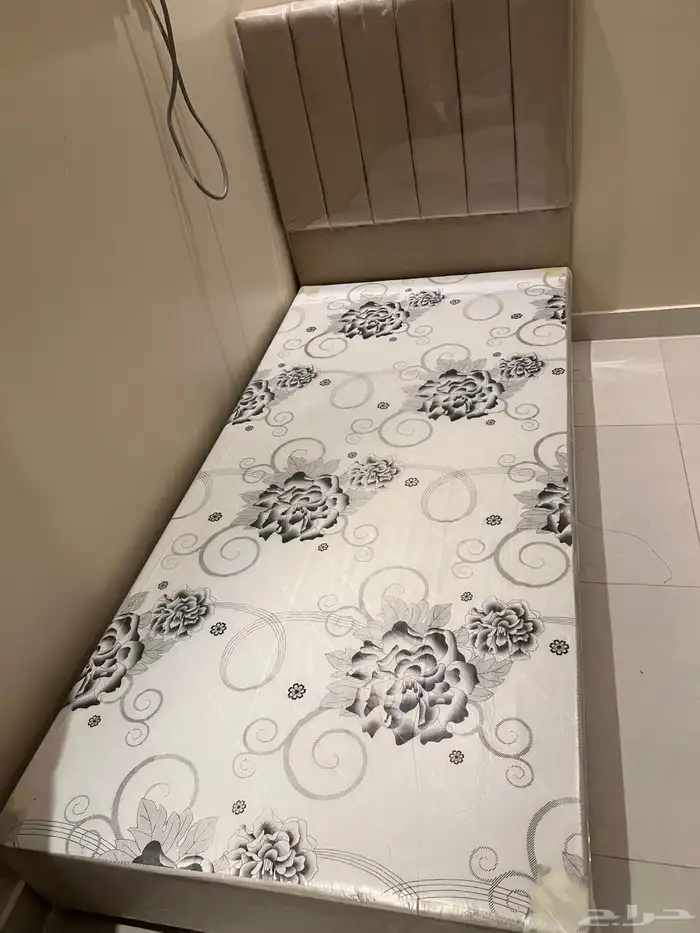 سرير نفر واحد نفر نص نفرين 4