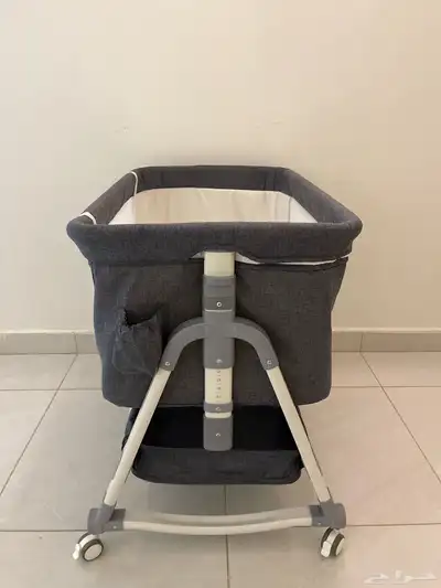 سرير اطفال 1
