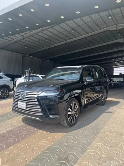 لكزس LX600 موديل 2024 فئةBB شبه الجديد 4
