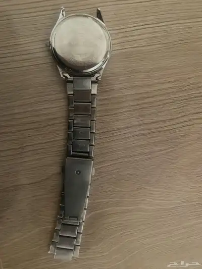 ساعة للبيع 2