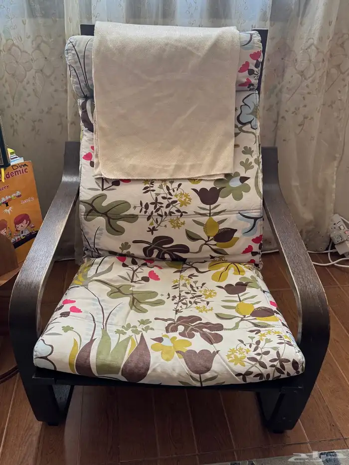 كرسين هزاز الواحد 100 ريال 1