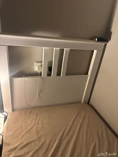 سرير نفر 0