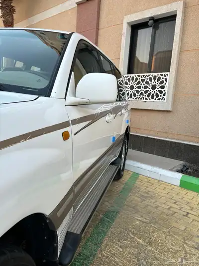 جيب لاندكروزر 2003 قير عادي 25