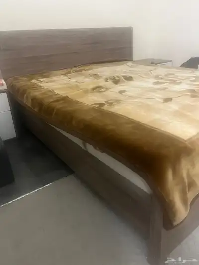 سرير للبيع 1