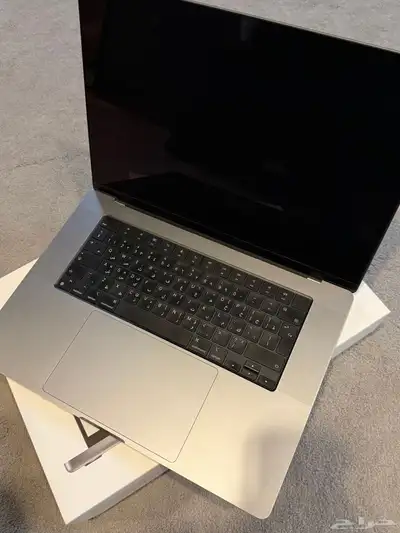 Macbook Pro M1 Max 2TB 64GB Ram جهاز خارق 3