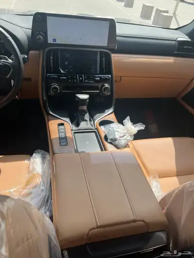 لكزس LX600 موديل 2024 فئةBB شبه الجديد 10