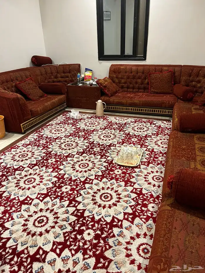 للتبرع كنب وطاولة (تم التبرع) الكنب غير متوفر 1