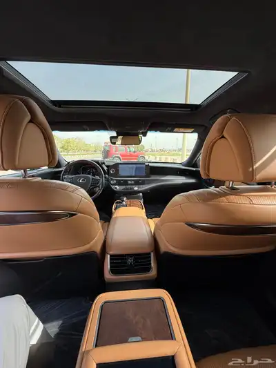 لكزس LS350 (BB) 2021 11